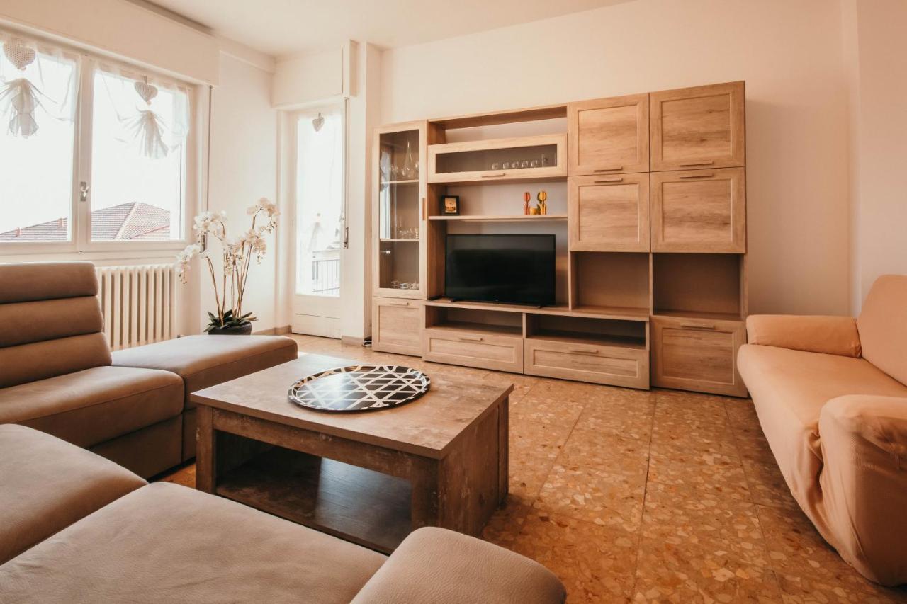 La Casa Del Cuore - Lakeside Leisure & Business Baveno Bagian luar foto